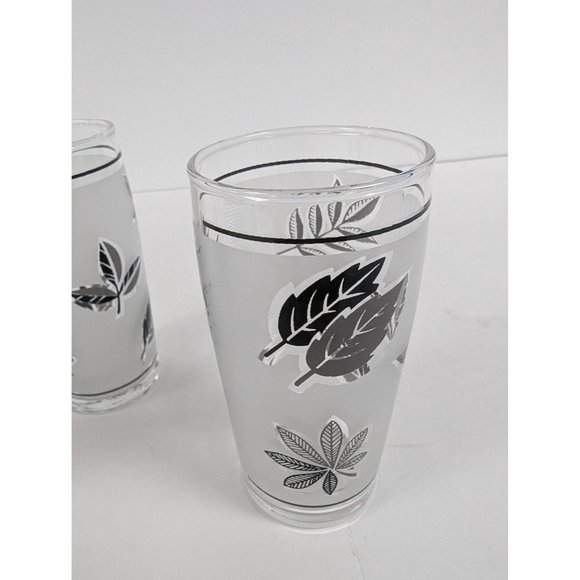 Set of 3 Vintage Libbey Silver Leaf Frosted Glasses 3 7/8" by 1 7/8" - Picture 4 of 8